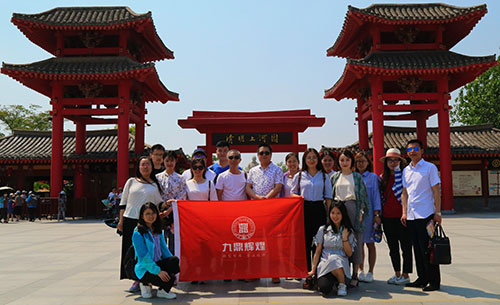 夢華東京，一醉千年，九鼎輝煌赴清明上河園考察活動順利結(jié)束